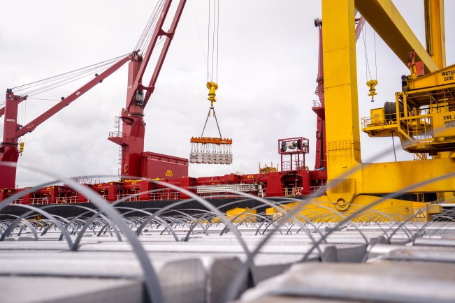 The Shuntien loading. Image by Rob Burnett