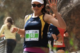 Trail run_Freya flying through